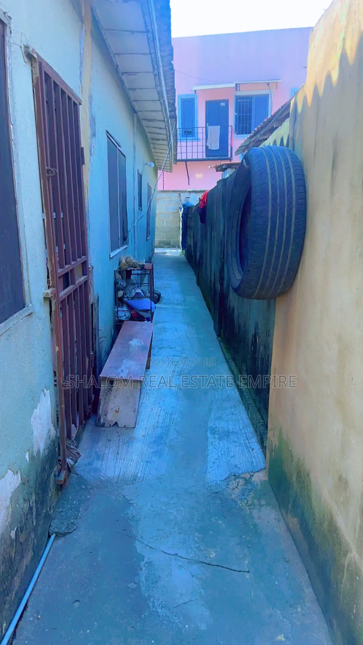For SALE: A Demolishable Structure on 300 SQM of Land Size in Ogudu-Orioke