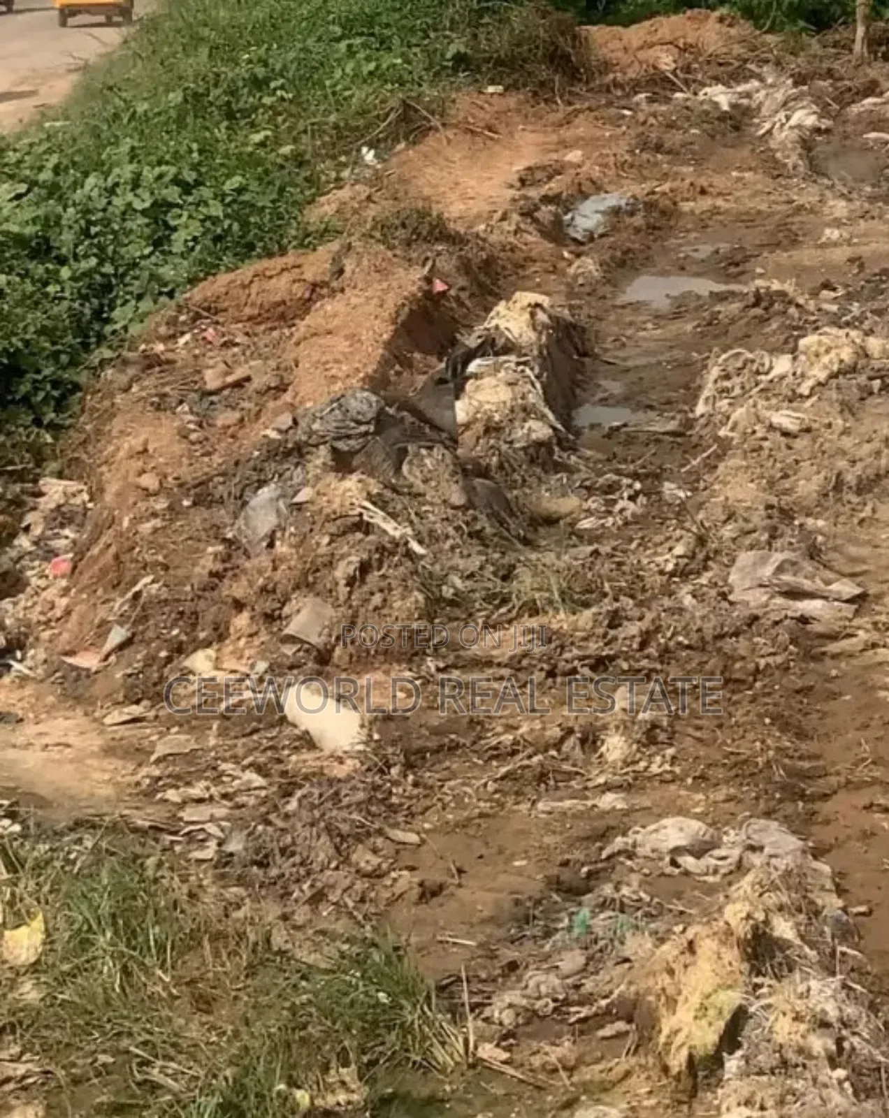 700m2 Parcel Of Commercial Land At Labaowo, Ogunpa Market, Ibadan in Ibadan