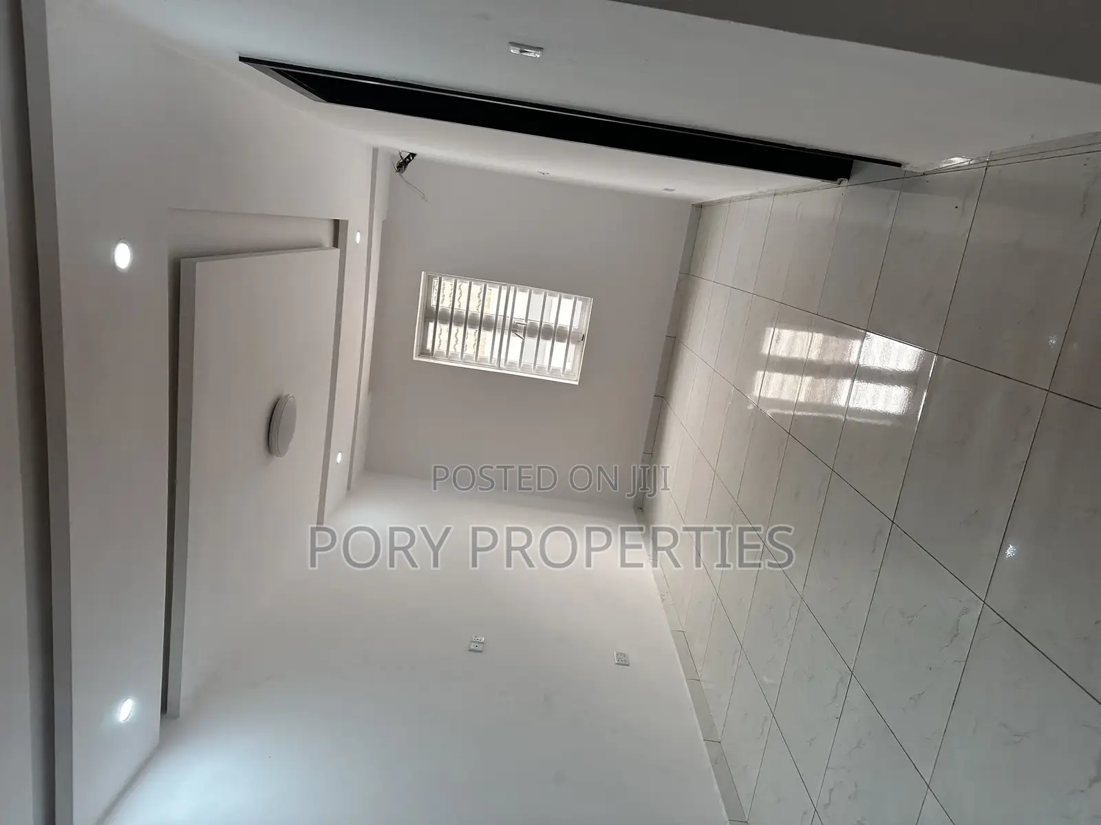 Furnished 4bdrm Duplex in Jericho Gra for sale in Jericho