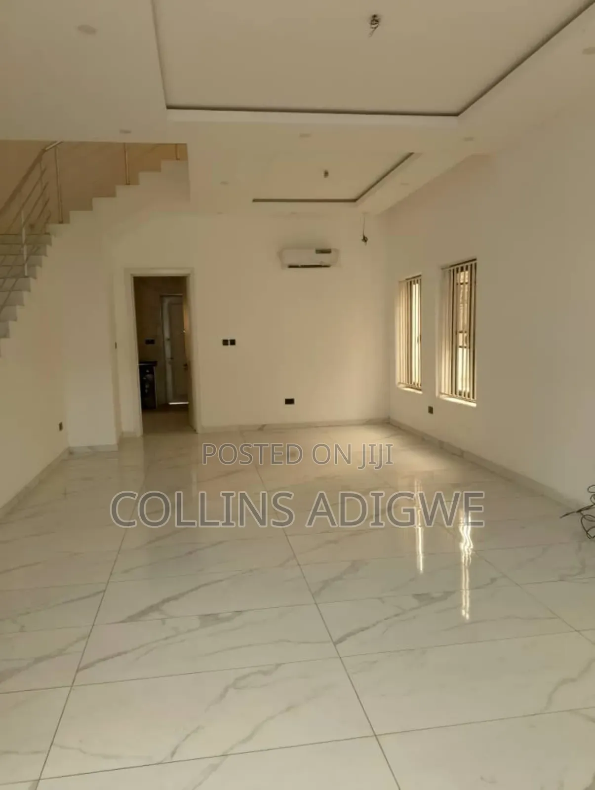 4bdrm Duplex in Parkview Estate for sale in Parkview Estate