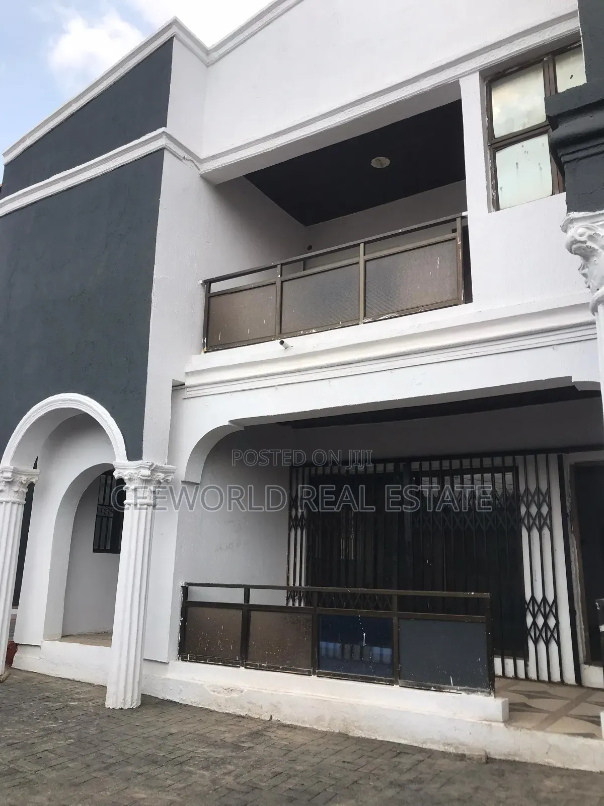 5bdrm Duplex in Oluyole Main Estate for rent in Oluyole Estate
