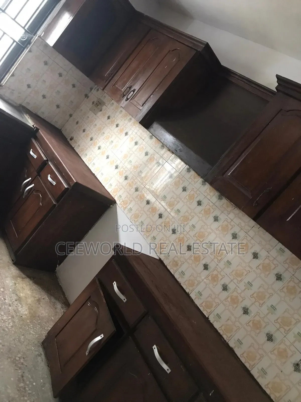 5bdrm Duplex in Oluyole Main Estate for rent in Oluyole Estate