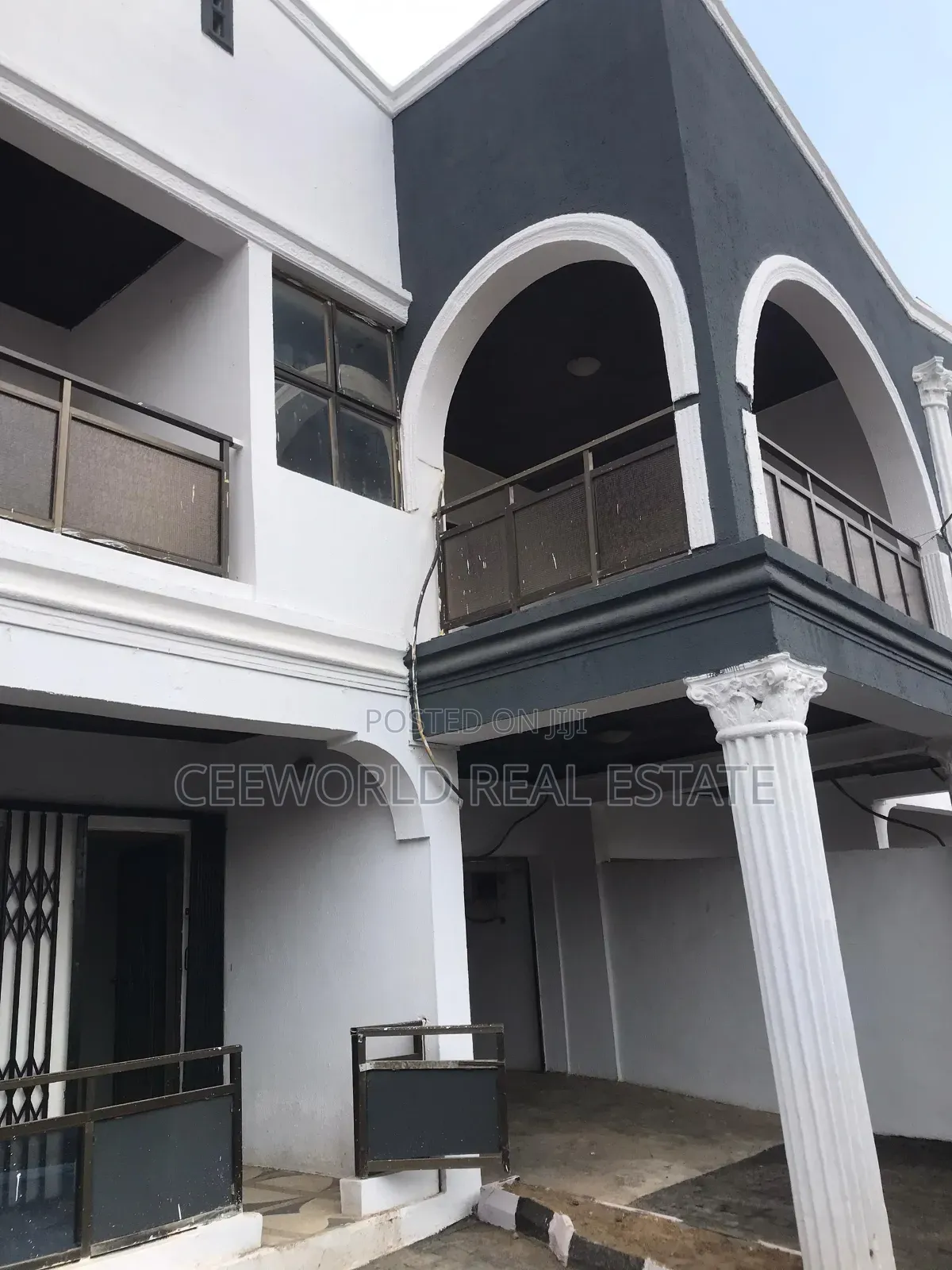 5bdrm Duplex in Oluyole Main Estate for rent in Oluyole Estate