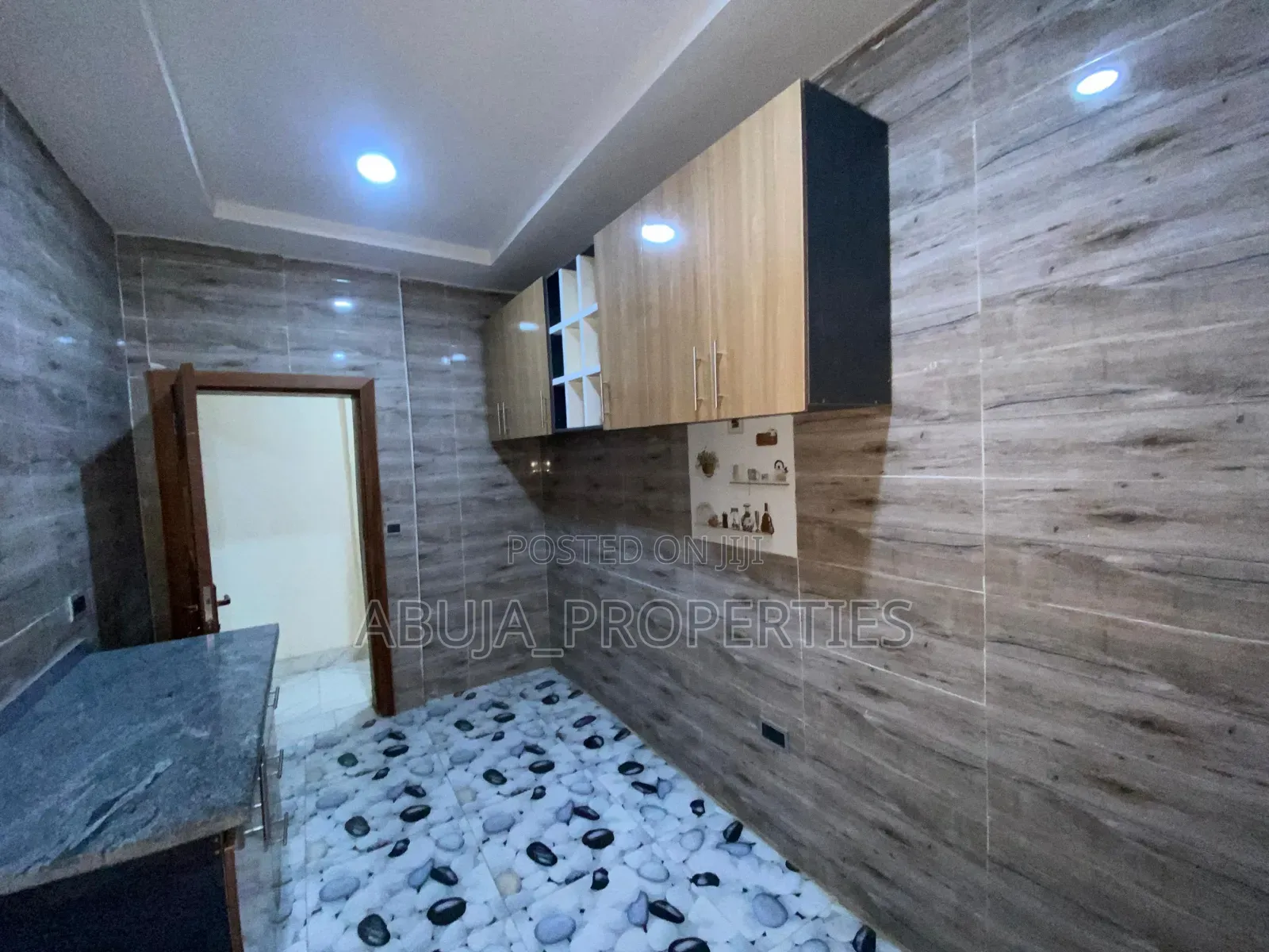 4bdrm Duplex in Gwarinpa for sale in Gwarinpa