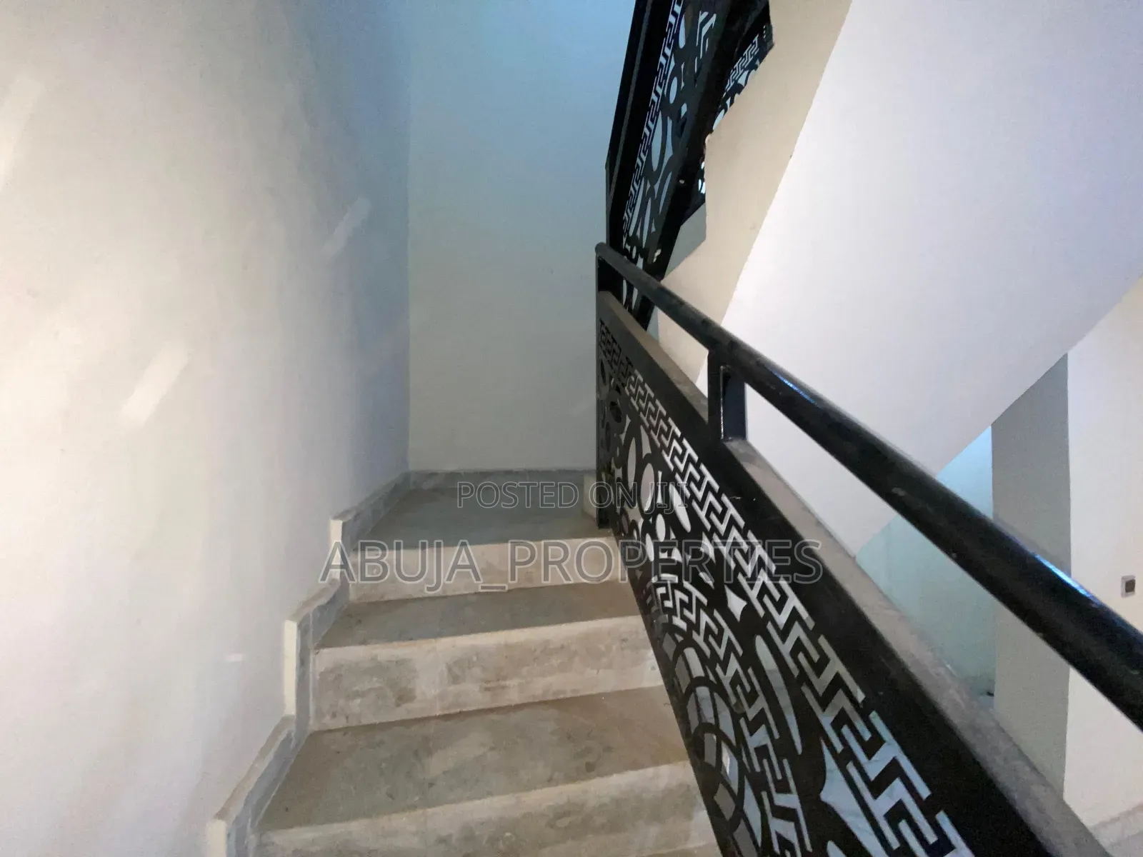 4bdrm Duplex in Gwarinpa for sale in Gwarinpa