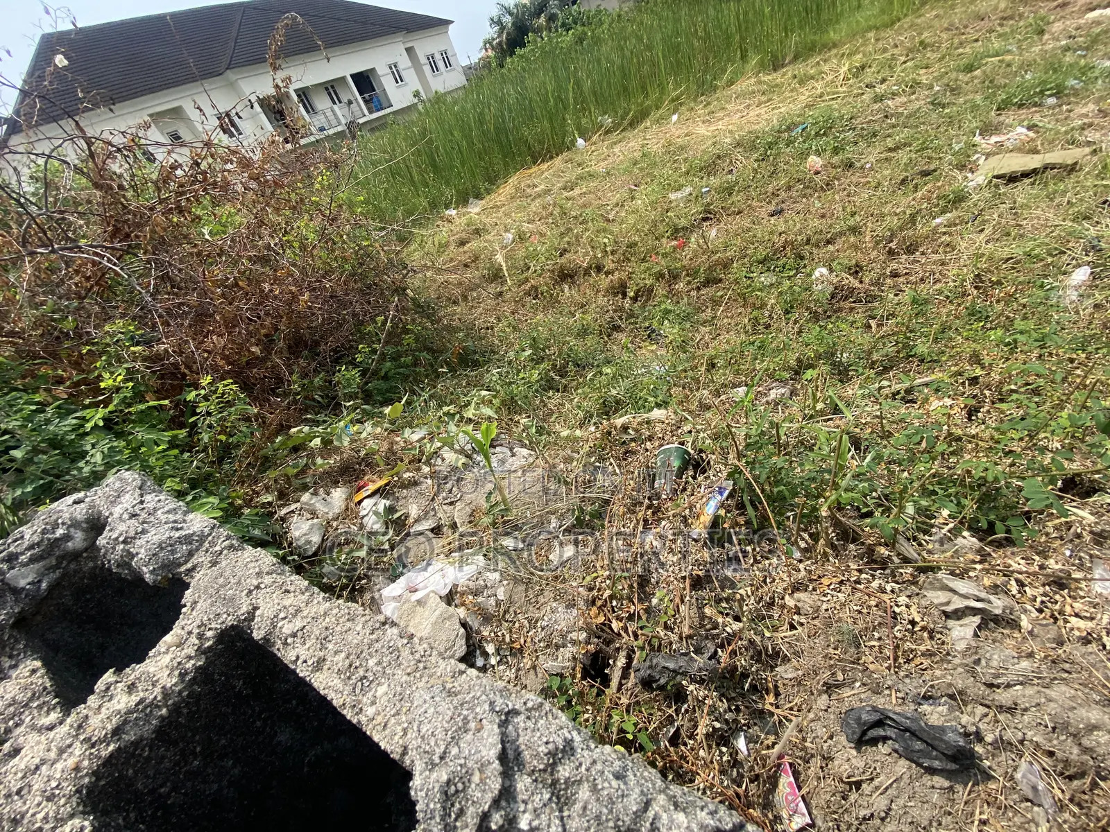 1100sqm 1500sqm (Gov Consent) at Oral/Lekki County in Ikota