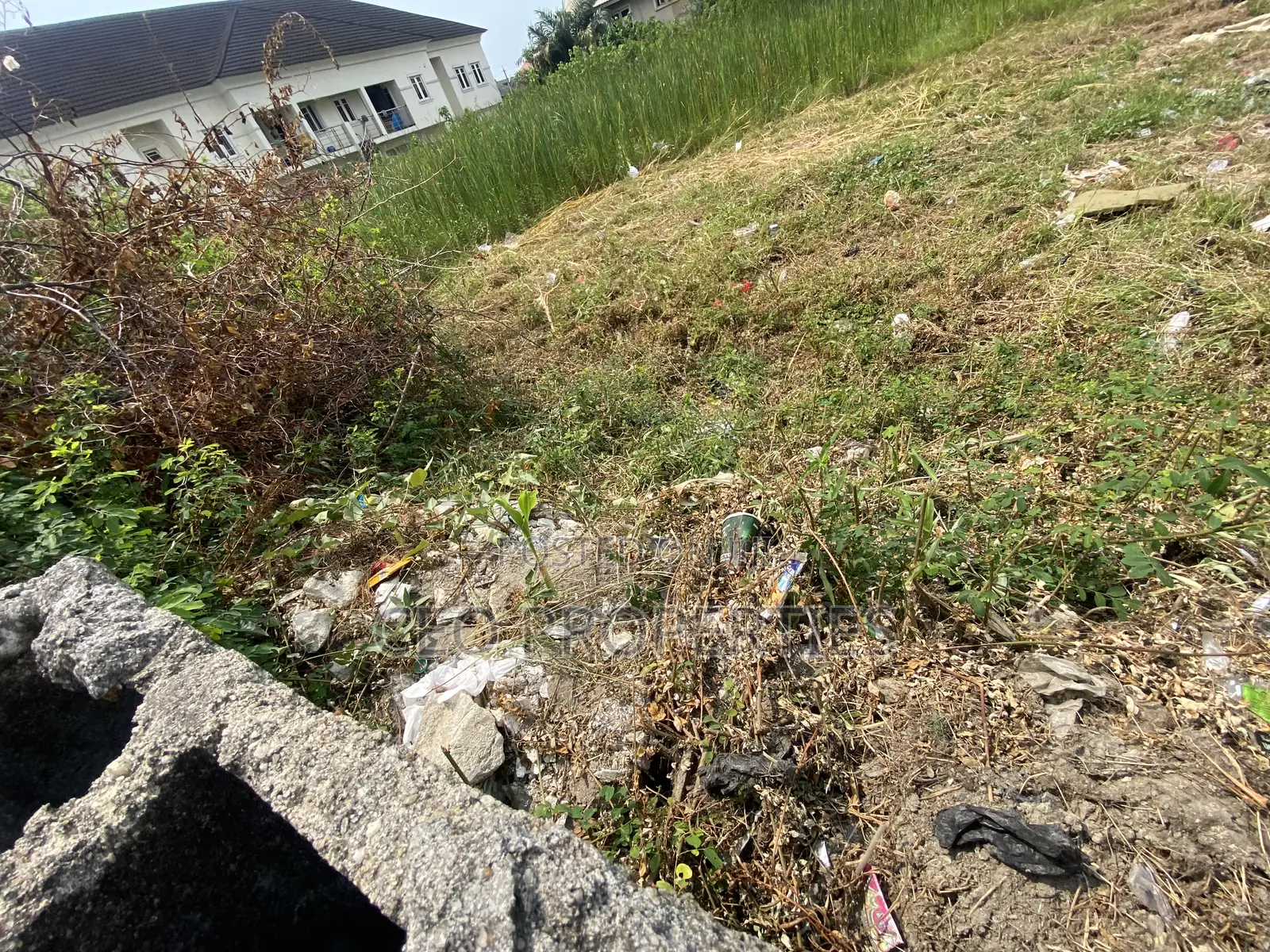 1100sqm 1500sqm (Gov Consent) at Oral/Lekki County in Ikota