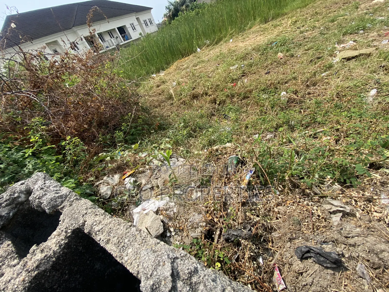 1100sqm 1500sqm (Gov Consent) at Oral/Lekki County in Ikota