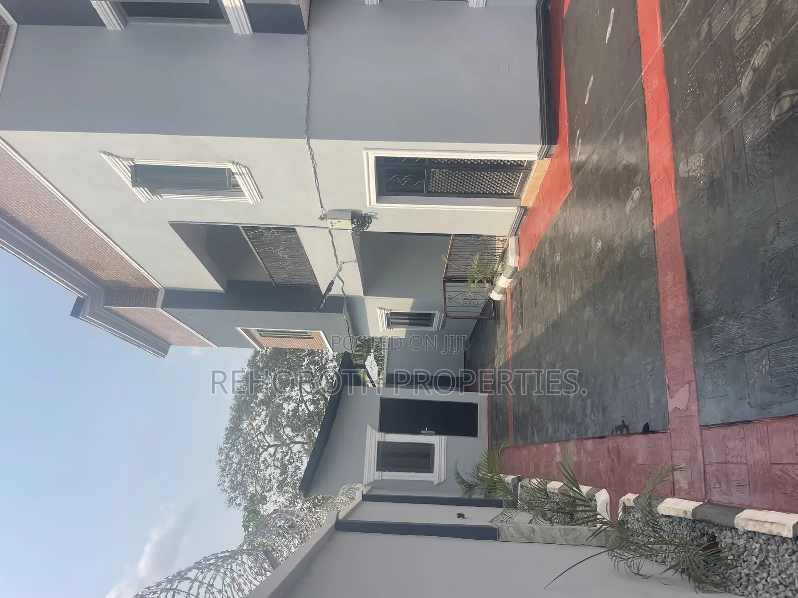 2bdrm Apartment in Beside Hebron Court, Idishin for rent in Idishin