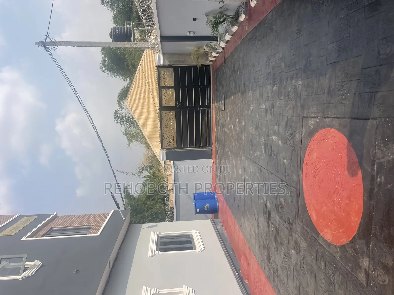 2bdrm Apartment in Beside Hebron Court, Idishin for rent in Idishin