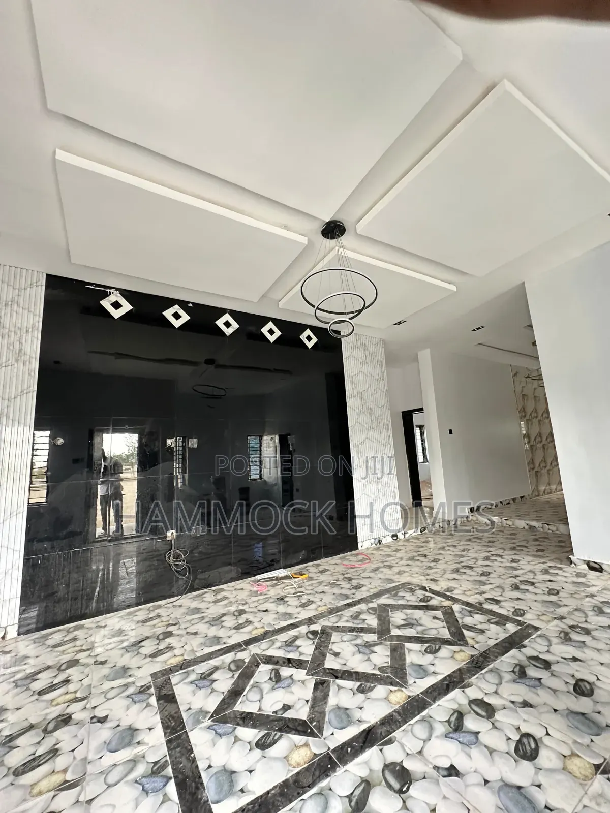 4bdrm Bungalow in Dss Quarters, Jericho for sale in Jericho