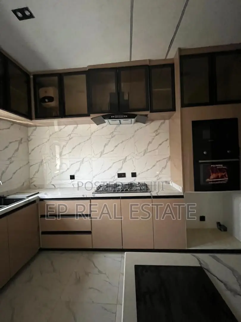 Furnished 4bdrm Duplex in Gwarinpa for sale in Gwarinpa