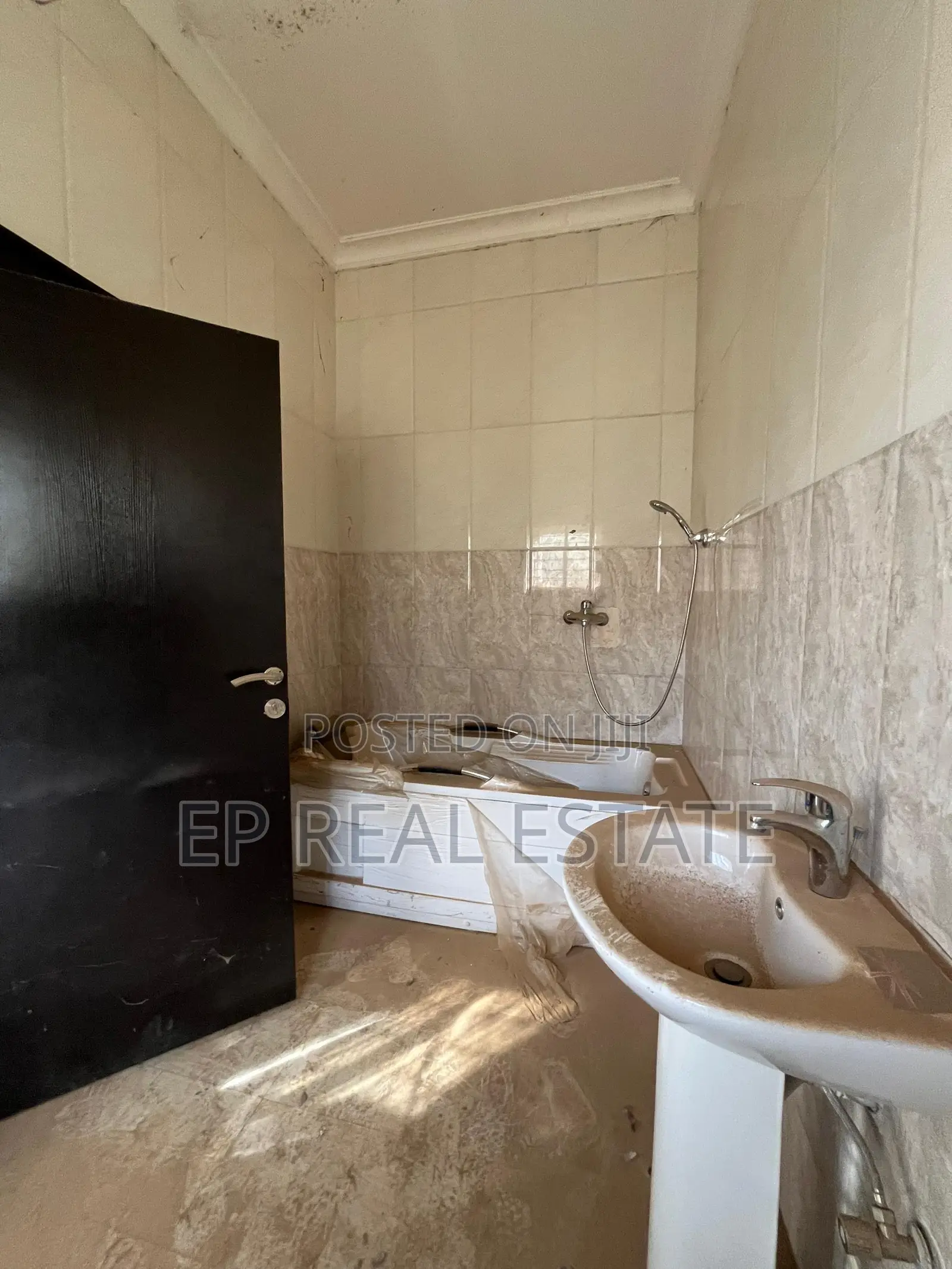 4bdrm Duplex in Lokogoma for sale in Lokogoma