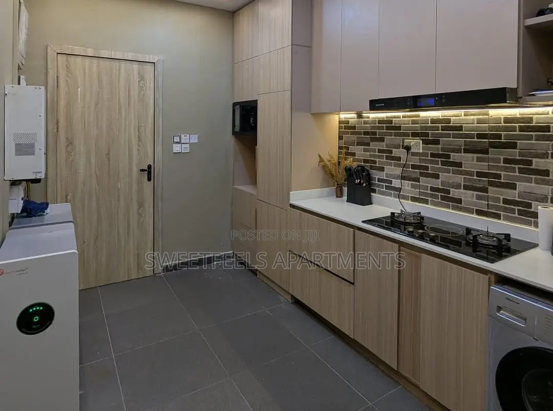 Cozy 2 Bedroom Terrace With Swimming Pool in Lekki Expressway