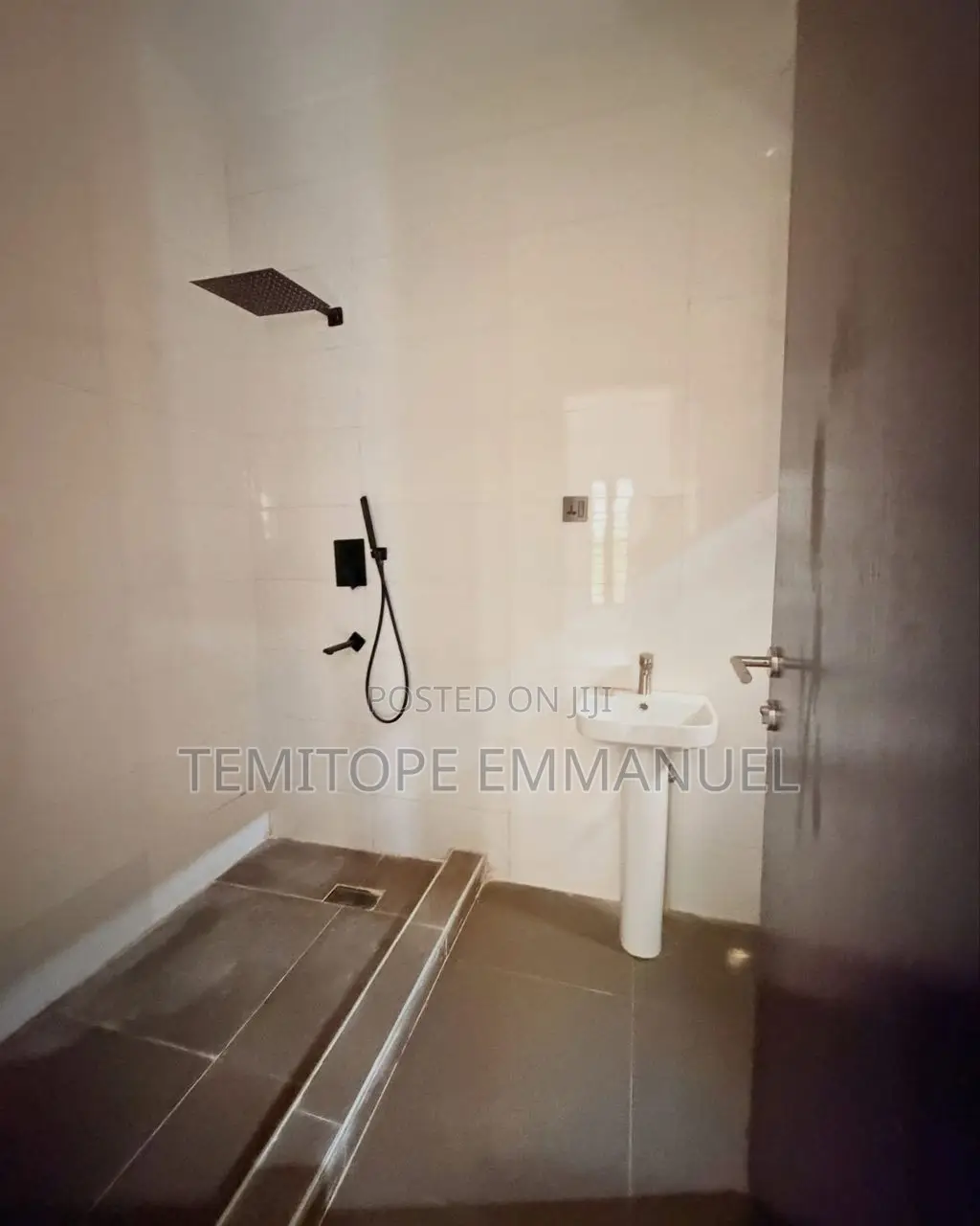 Furnished 5bdrm Duplex in Ajao Estate Ikeja for sale in Ikeja