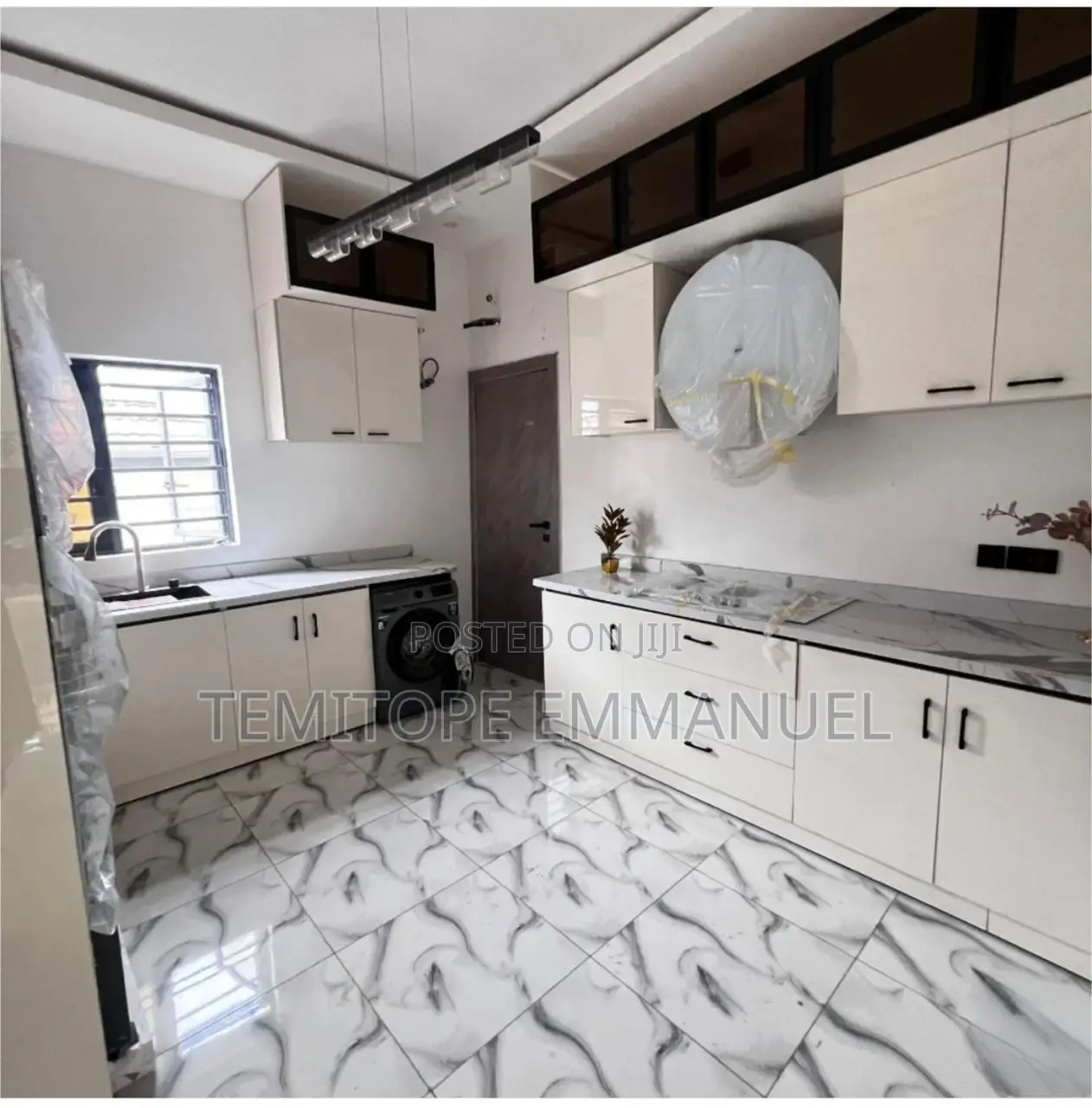 Furnished 4bdrm Duplex in Lekki Phase 1 for sale in Lekki Phase 1