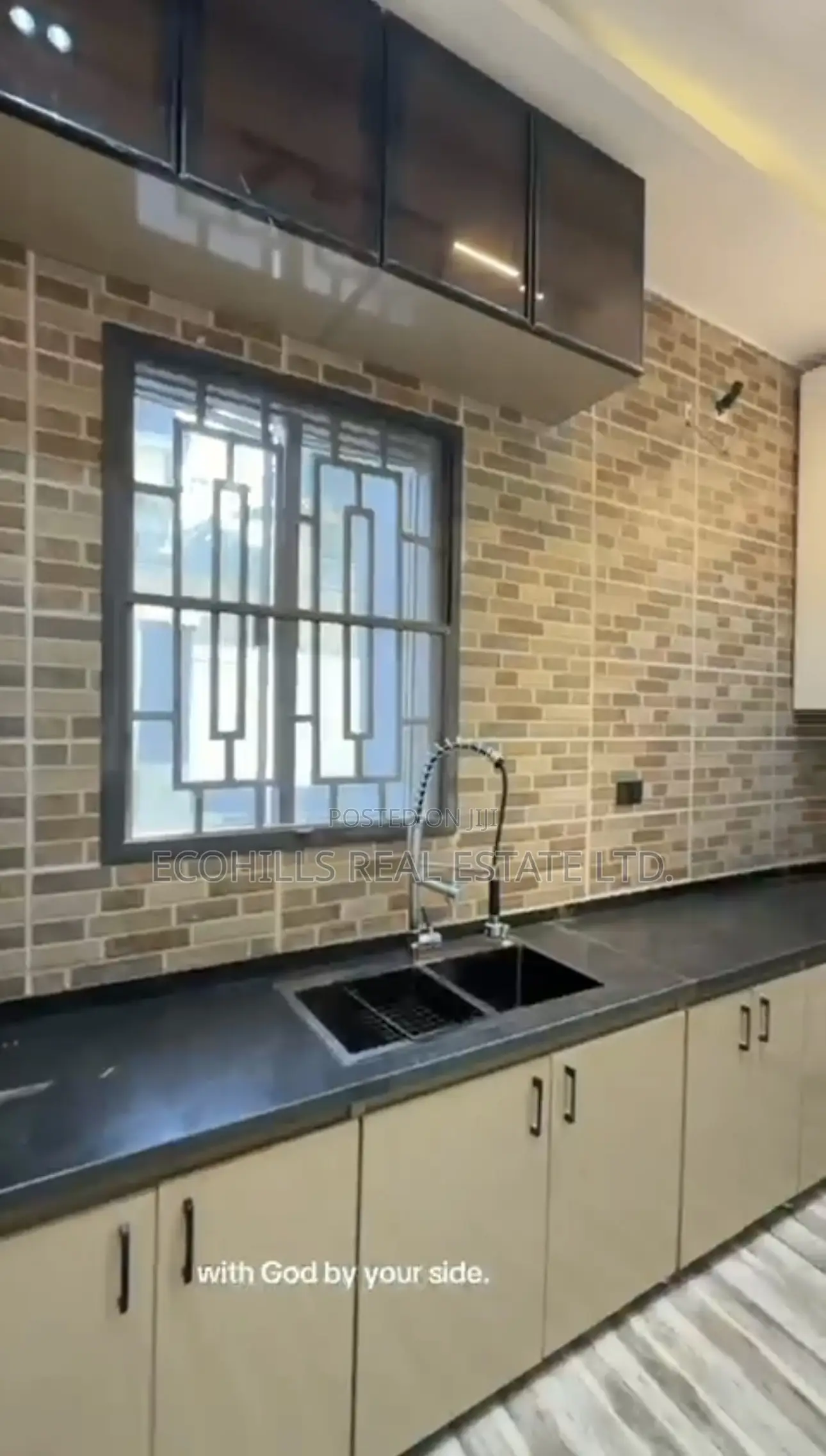 5bdrm Duplex in Asokoro for sale in Asokoro