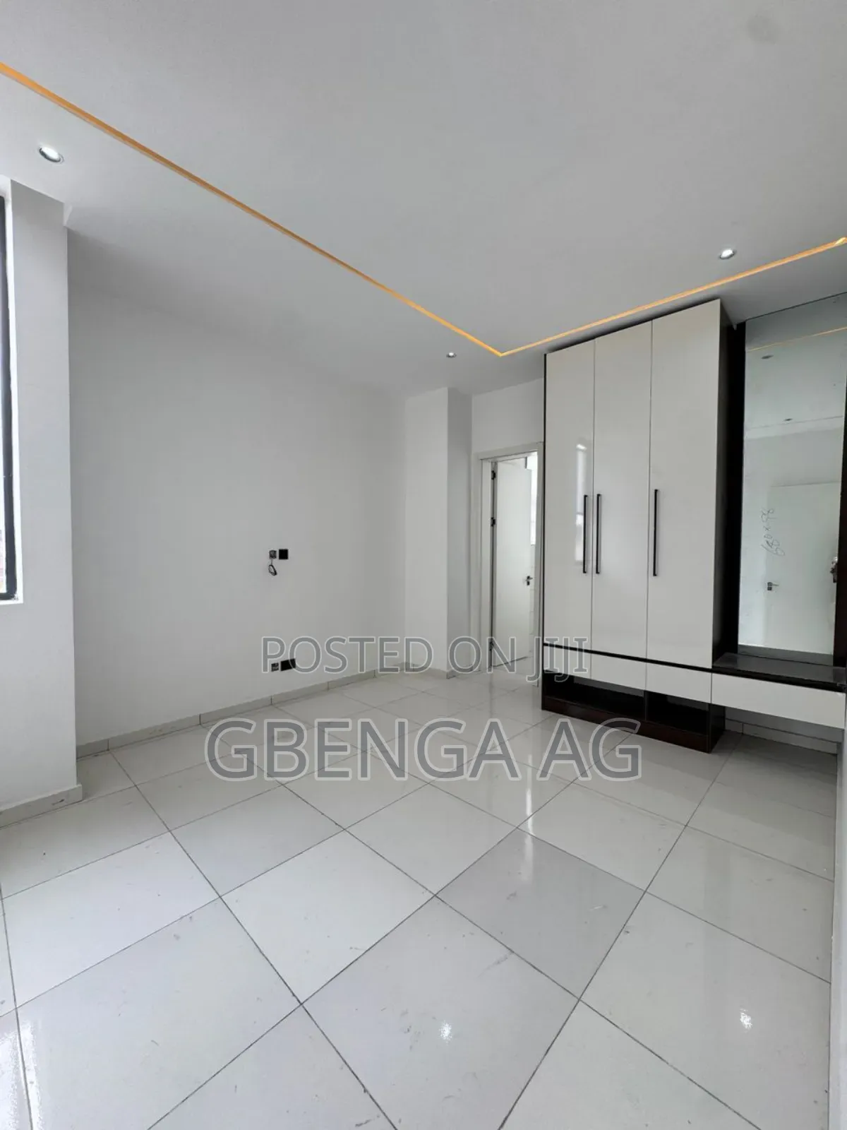 2bdrm Apartment in Vi, Victoria Island for sale in Victoria Island