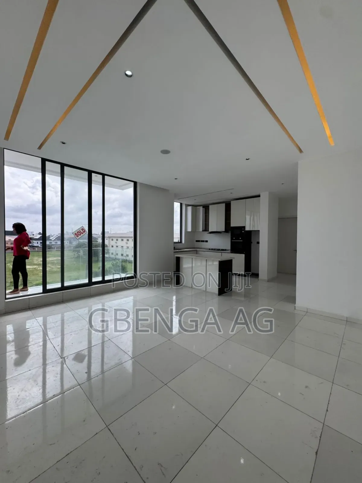 2bdrm Apartment in Vi, Victoria Island for sale in Victoria Island