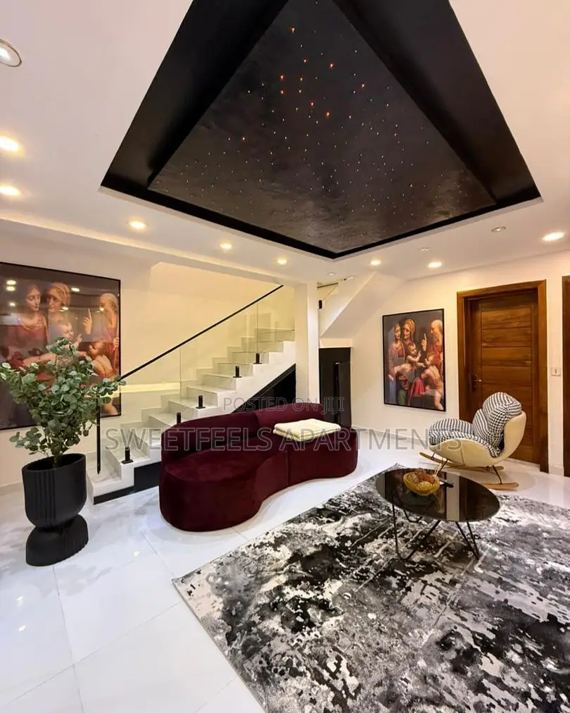 Deluxe 2 Bedroom Terrace Duplex in Ikate