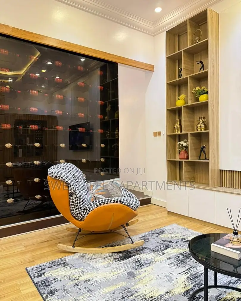Milano Luxury 1 Bedroom Apartment in Chevron