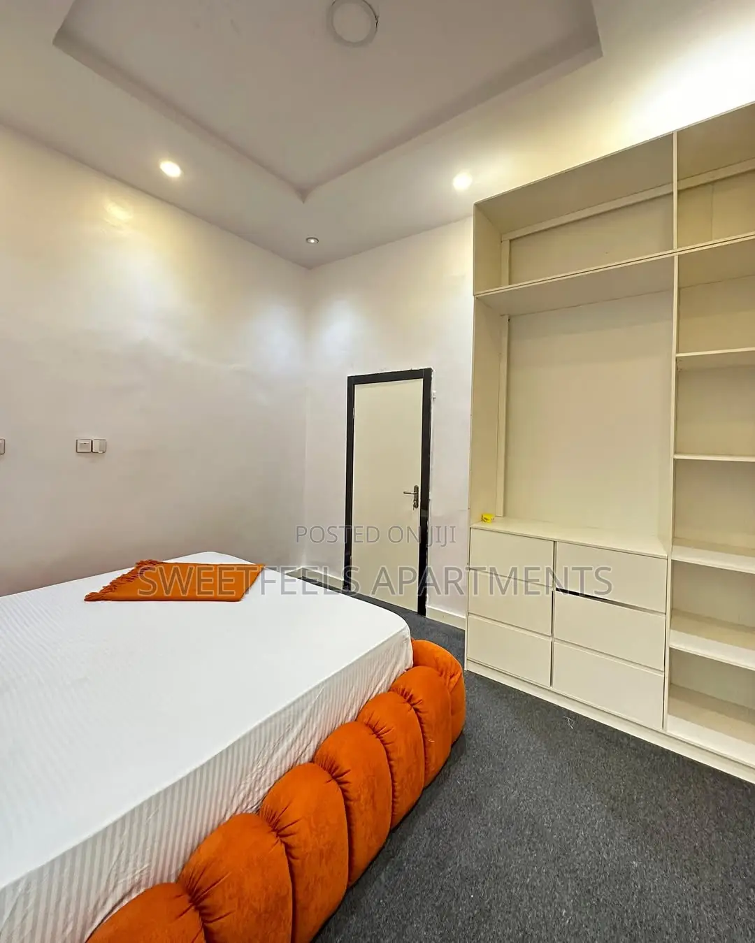 Bahamas 1 Bedroom With a Private Cinema in Chevron