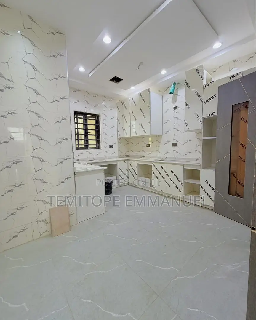 Furnished 4bdrm Duplex in Ikeja Gra, Lagos for sale in Ikeja GRA