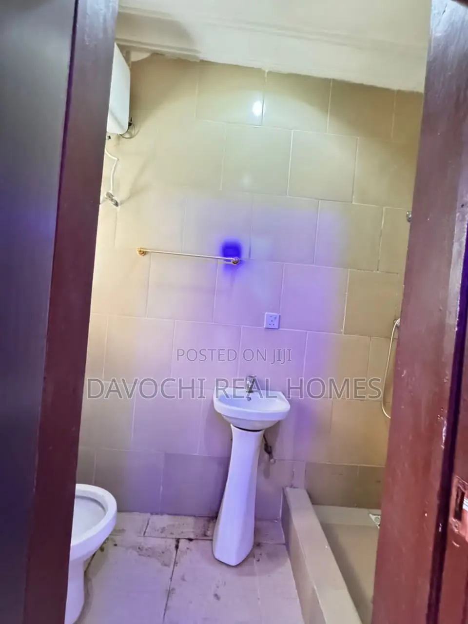 2bdrm Bungalow in Orchid Road, Lekki Phase 2 for rent in Lekki Phase 2