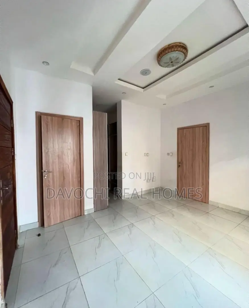 2bdrm Duplex in Orchid Road, Lekki Phase 2 for rent in Lekki Phase 2