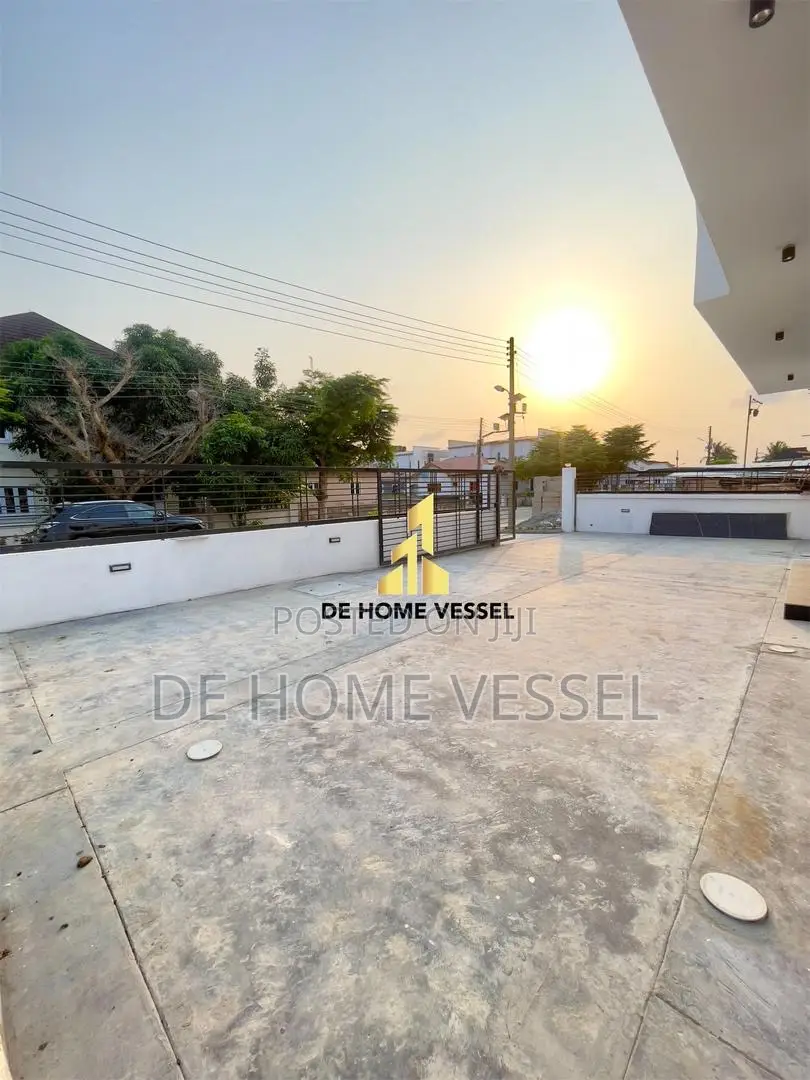 4bdrm Duplex in Ajah for sale in Ajah