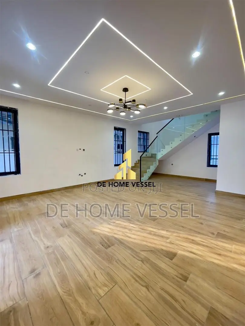 4bdrm Duplex in Ajah for sale in Ajah