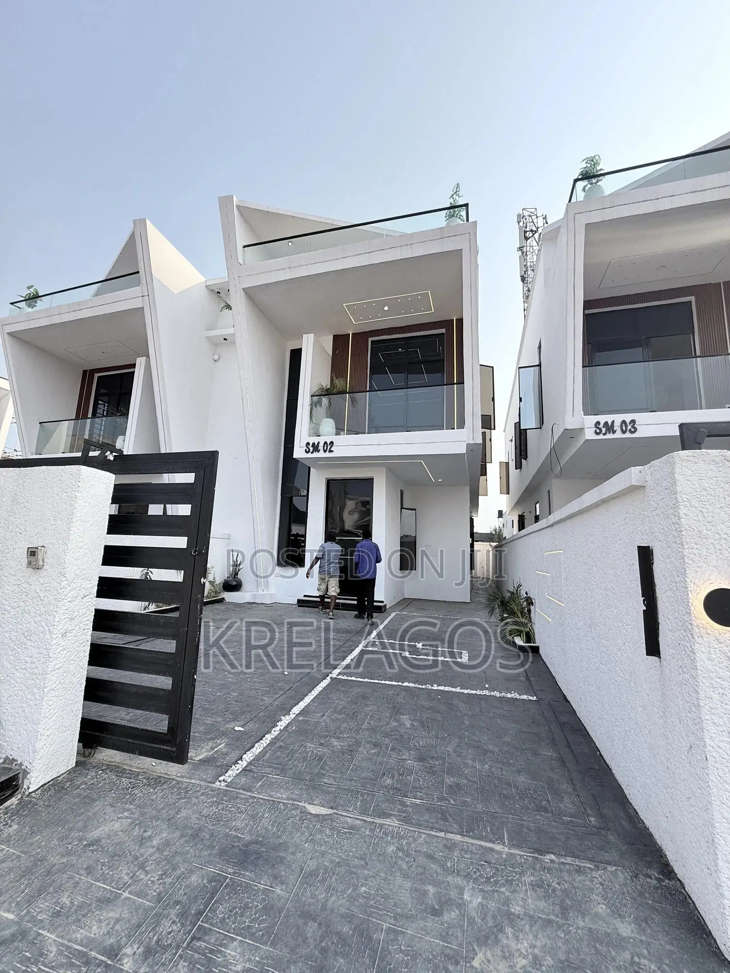 4bdrm Duplex in Ikota for sale in Ikota