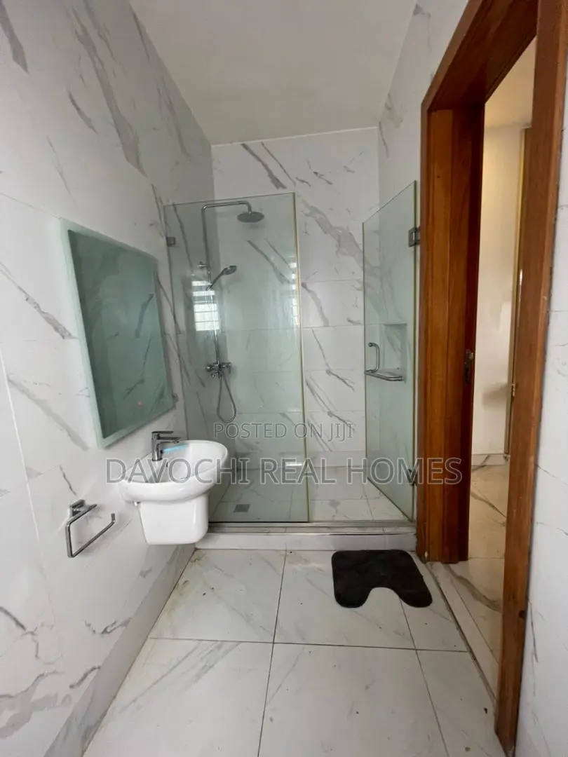 Furnished 5bdrm Duplex in Agungi, for rent in Agungi