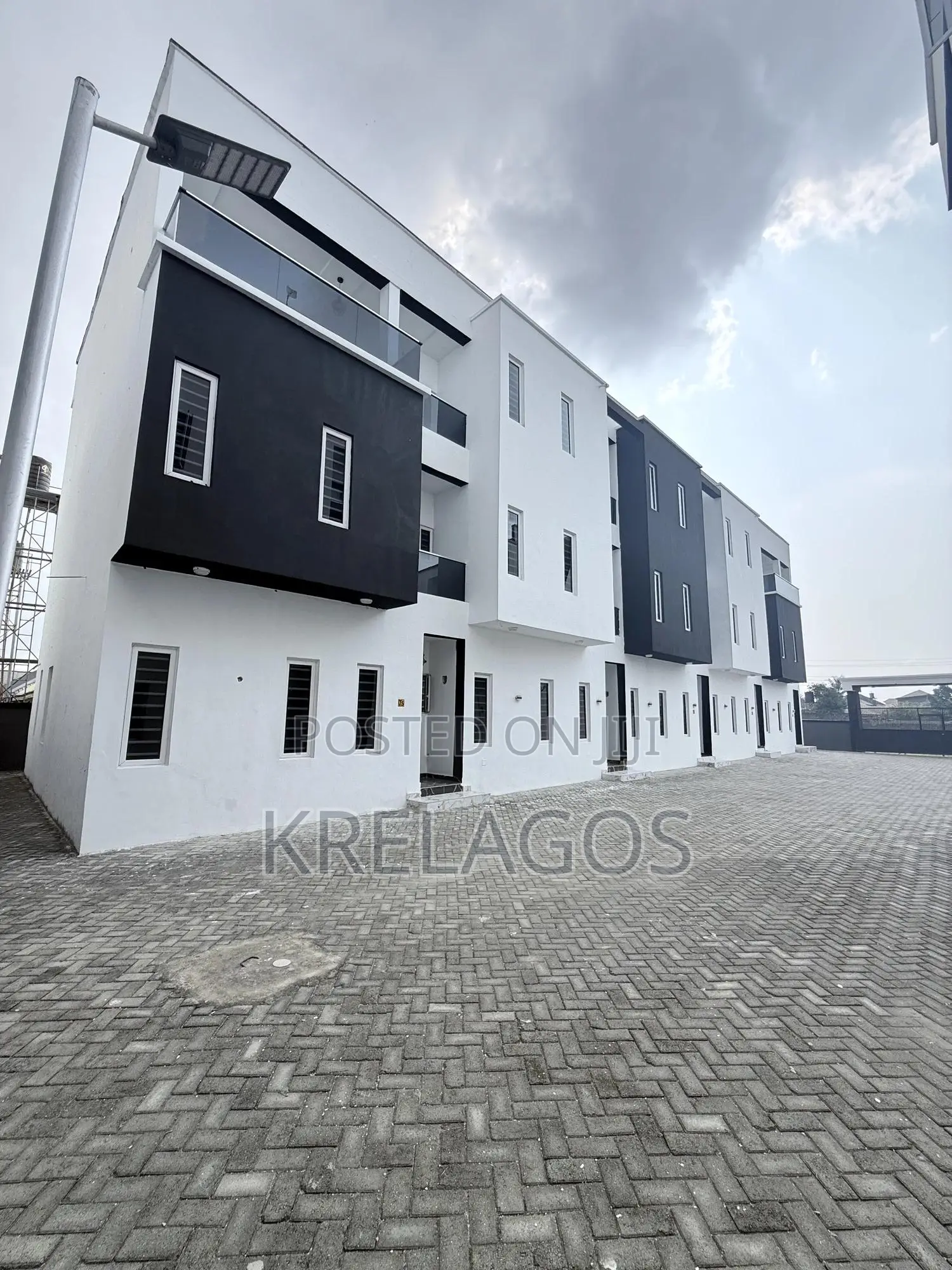 3bdrm Duplex in Ajah, Off Lekki-Epe Expressway for sale in Off Lekki-Epe Expressway