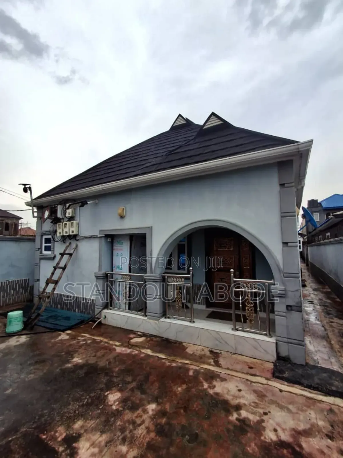 3bdrm Block of Flats in Beckley Estate, Abule Egba for sale in Abule Egba