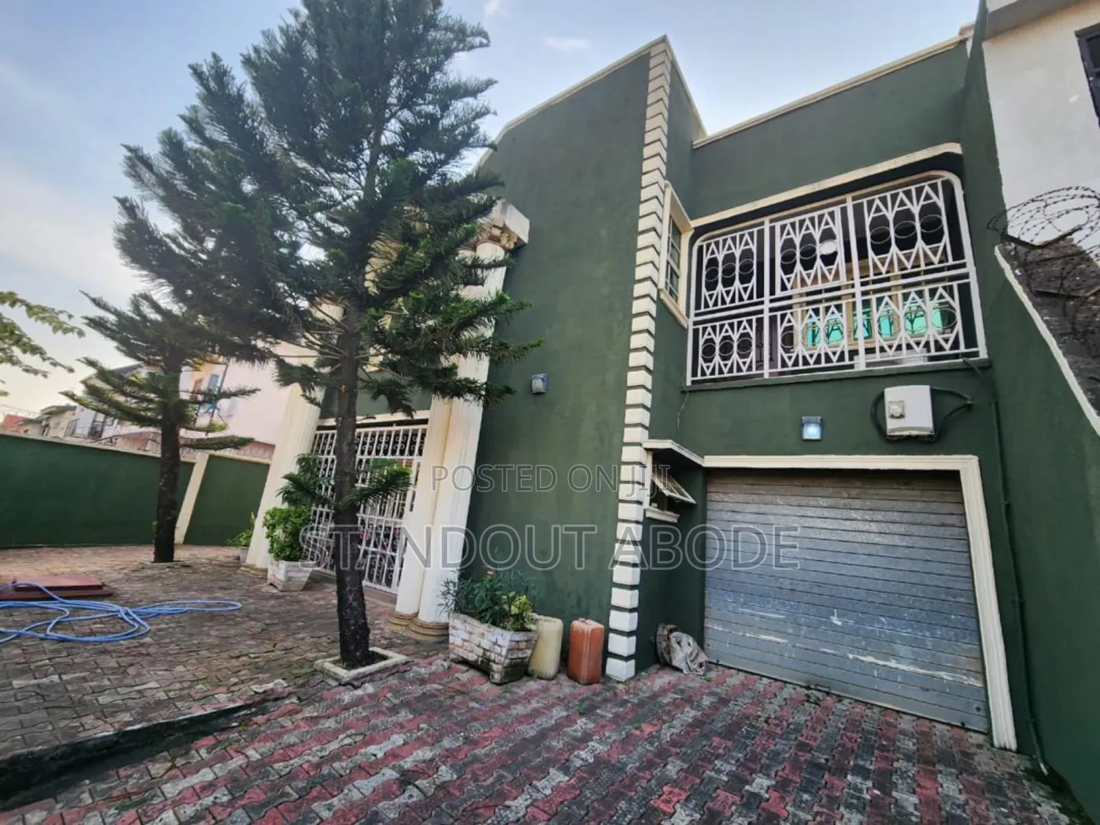 5bdrm Duplex in Gowon Estate, Egbeda for sale in Egbeda