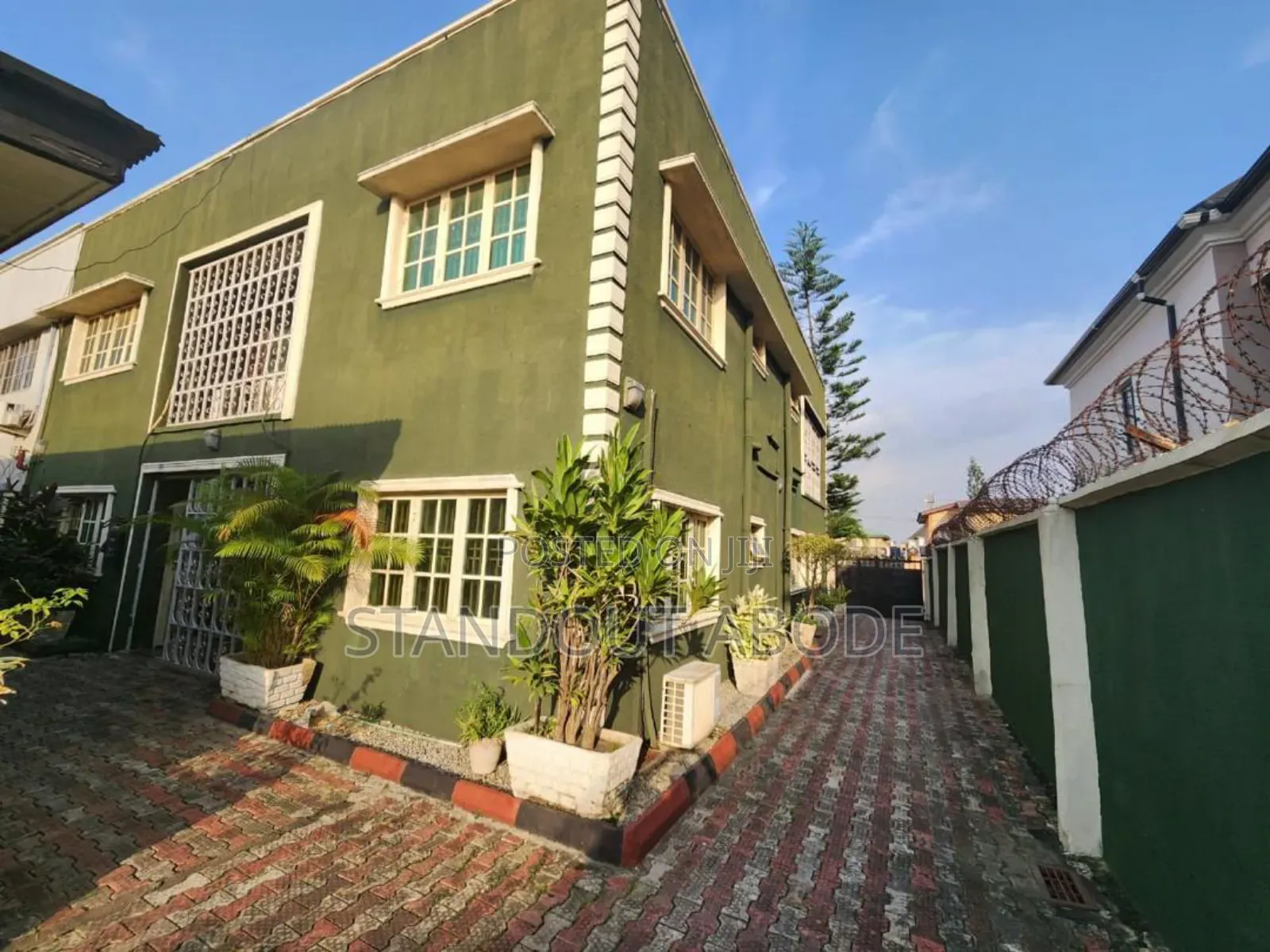 5bdrm Duplex in Gowon Estate, Egbeda for sale in Egbeda