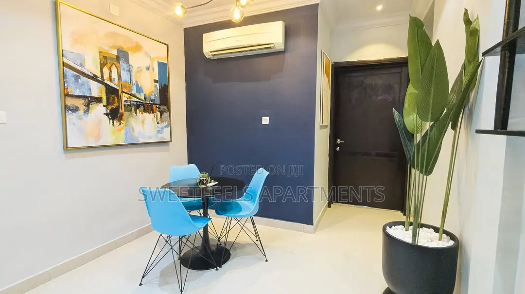 1 Bedroom Apartment With Ps4 and a Workstation in Victoria Island Extension