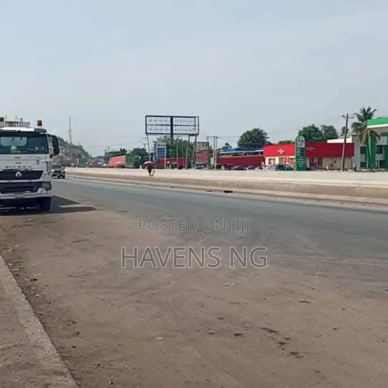 4100sqm Commercial Land for Sale Ajacent Lead City, Ibadan. in Egbeda / Egbeda