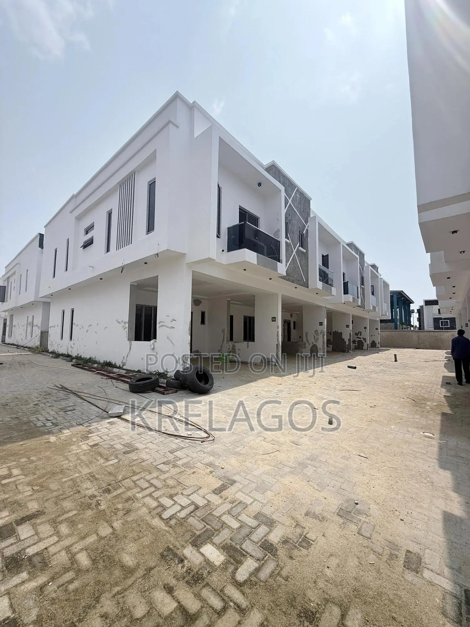4bdrm Duplex in Ajah, Off Lekki-Epe Expressway for sale in Off Lekki-Epe Expressway