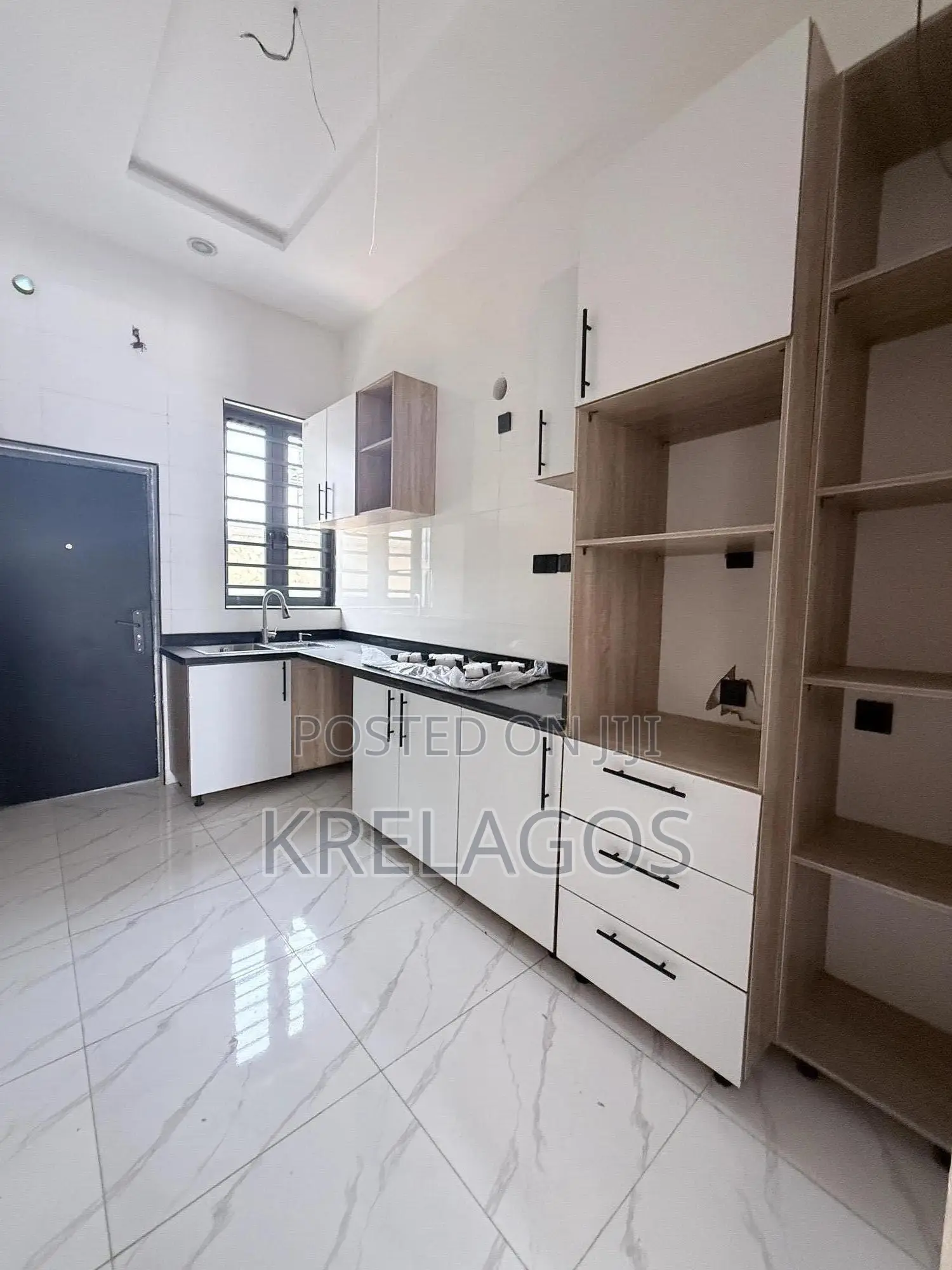 4bdrm Duplex in Ajah, Off Lekki-Epe Expressway for sale in Off Lekki-Epe Expressway