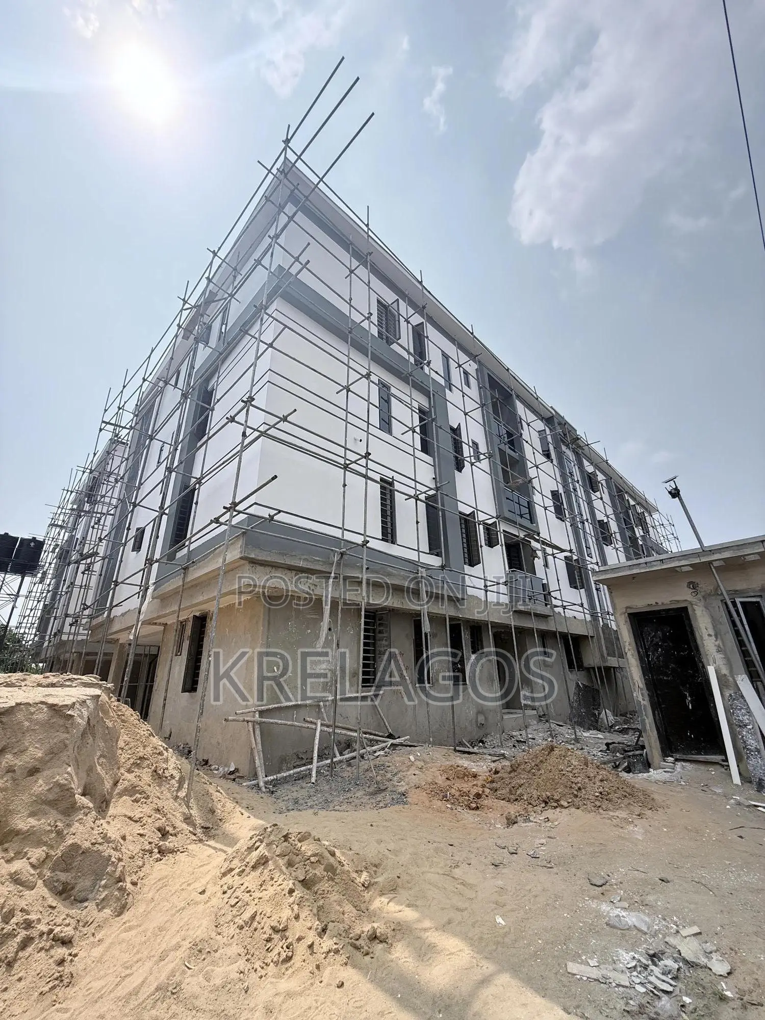 2bdrm Apartment in Ajah, Off Lekki-Epe Expressway for sale in Off Lekki-Epe Expressway