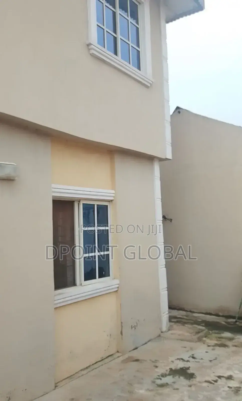 5bdrm Duplex in Not Estate, Alimosho for sale in Alimosho