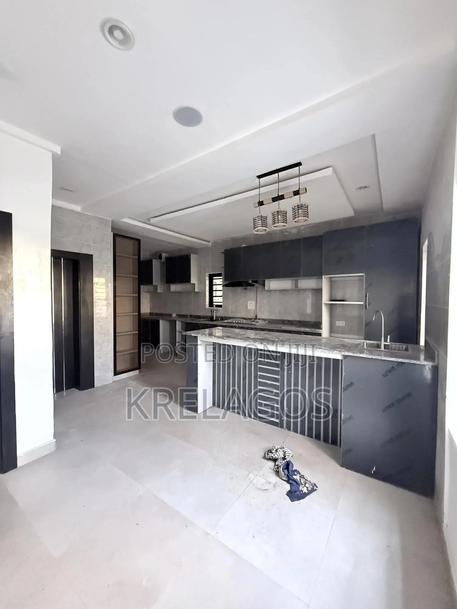 4bdrm Duplex in Ajah, Off Lekki-Epe Expressway for sale in Off Lekki-Epe Expressway
