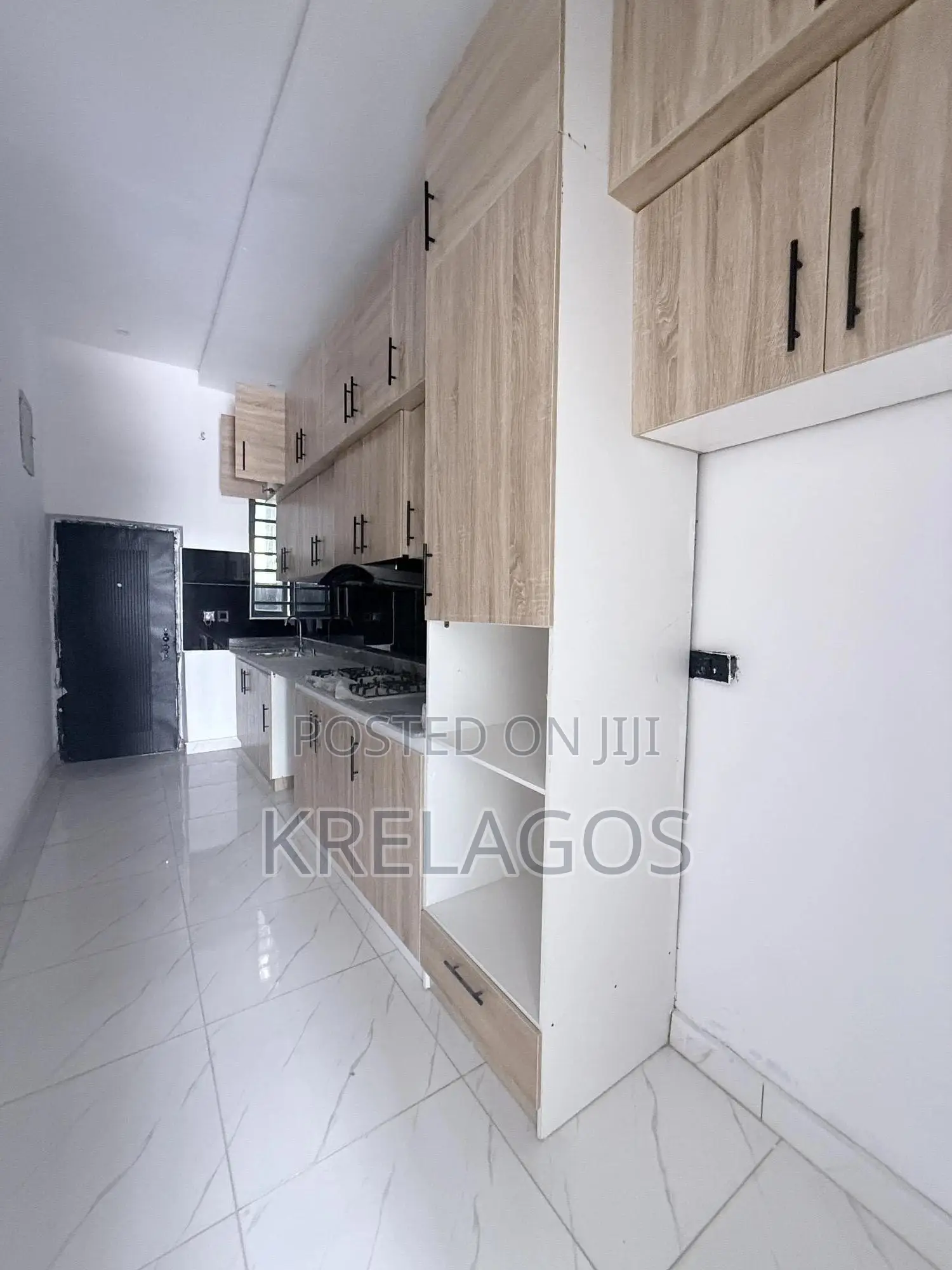 4bdrm Duplex in Ajah, Off Lekki-Epe Expressway for sale in Off Lekki-Epe Expressway