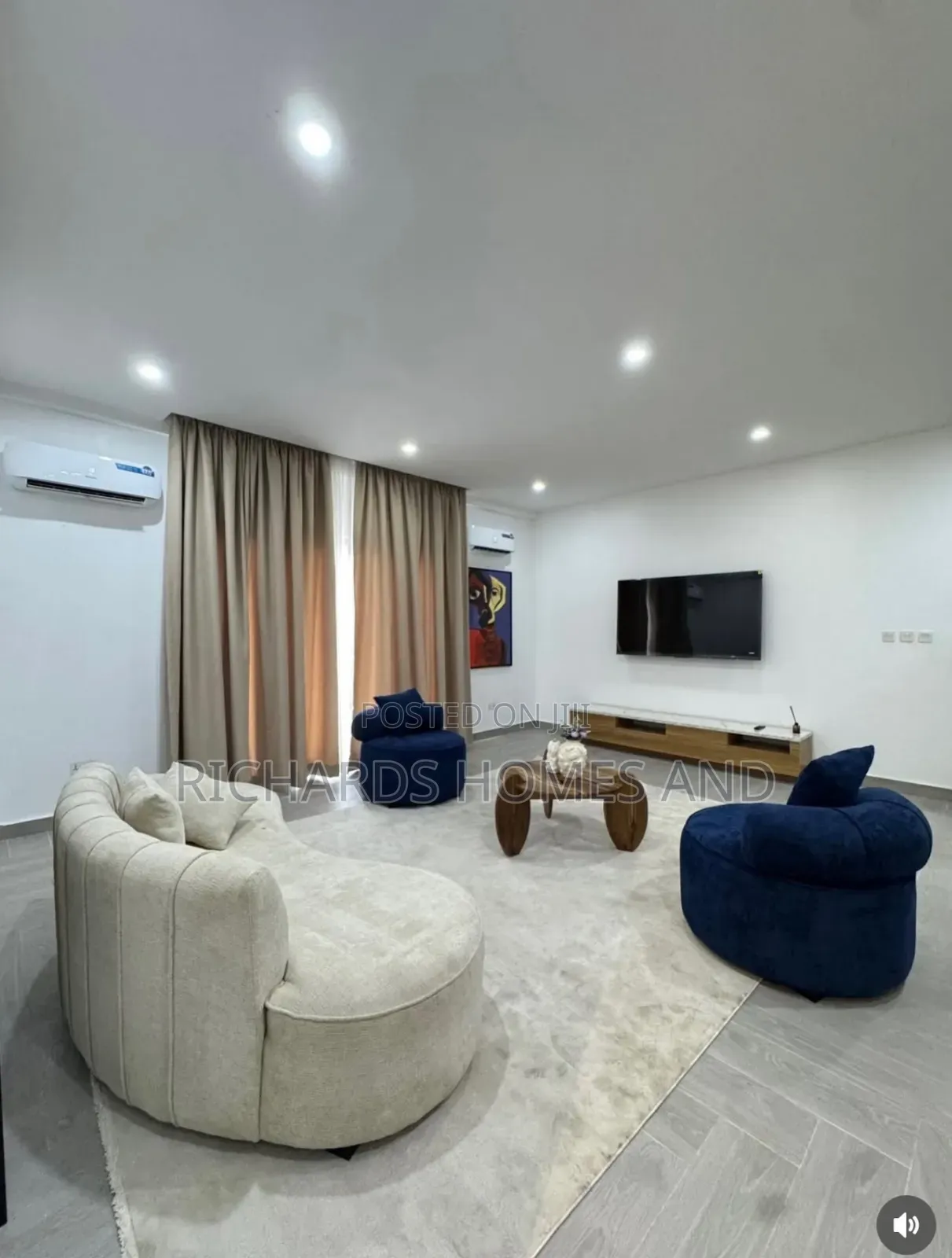 3bdrm Apartment In Ikate For Sale in Ikate