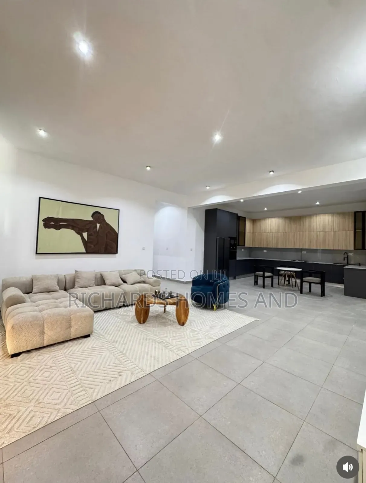 3bdrm Apartment In Ikate For Sale in Ikate