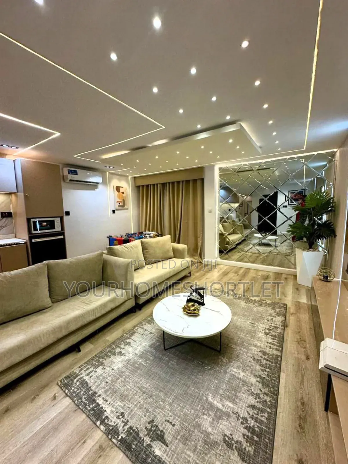 Luxury 1 Bedroom Apartment For That Allows Content Shoot in Lekki Phase 1