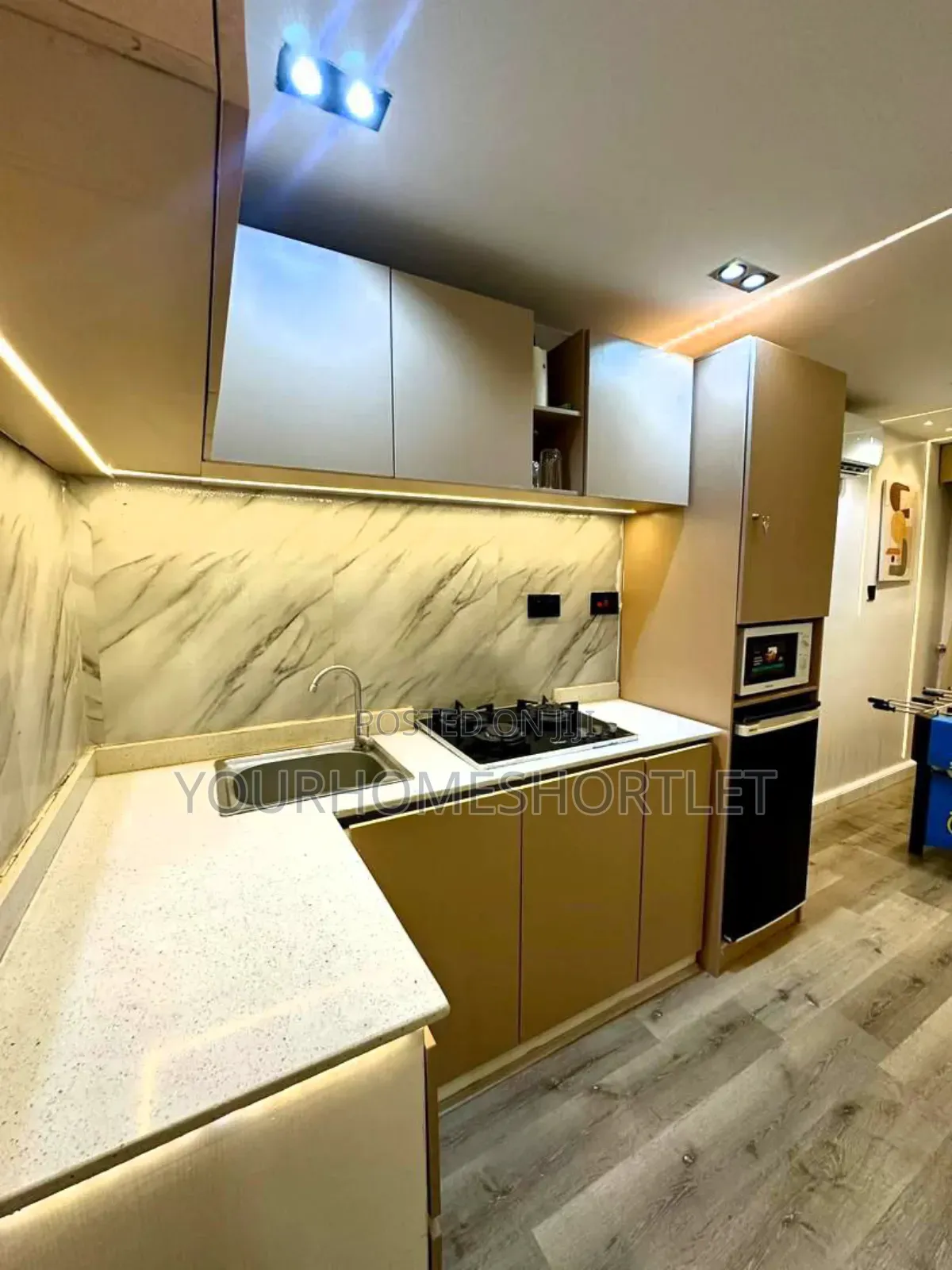 Luxury 1 Bedroom Apartment For That Allows Content Shoot in Lekki Phase 1