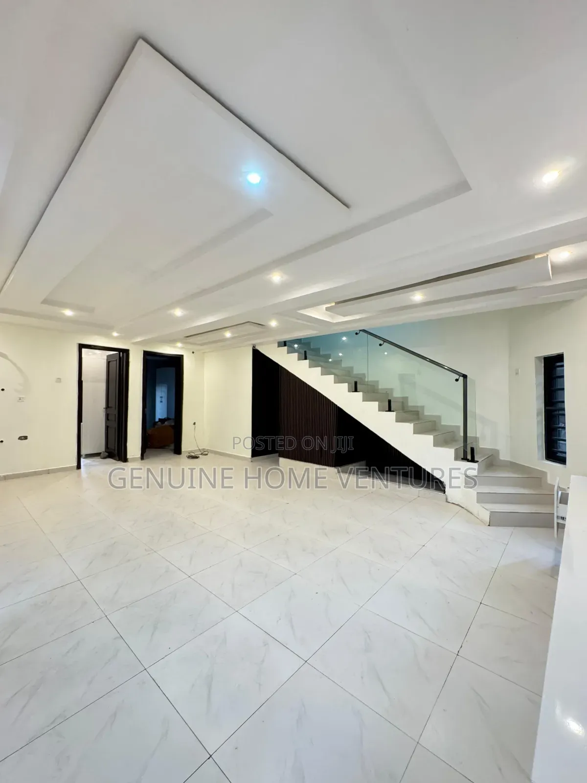 4bdrm Duplex in Surulere for sale in Surulere